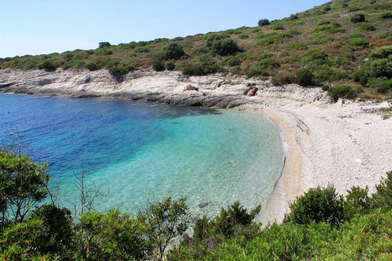 Apartments With A Parking Space Brbinj, Dugi Otok - 8160 المظهر الخارجي الصورة